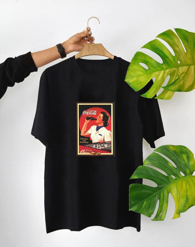 تیشرت مردانه طرح پوستر کوکاکولا